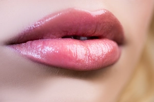 beautiful full lips with natural pink lip shade